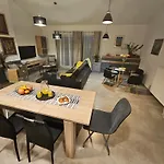 Aurora Lägenhet *