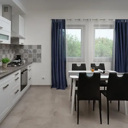 Aurora Apartment Liznjan