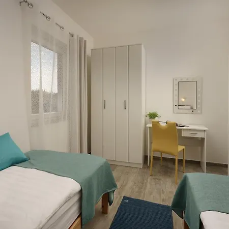Aurora Apartment *