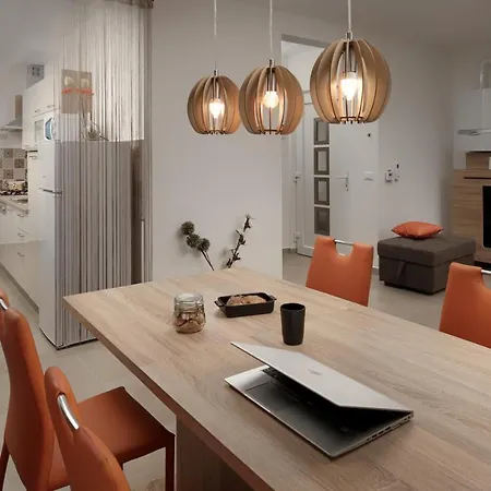 Aurora Apartment