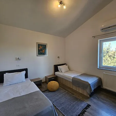 Aurora Apartment *