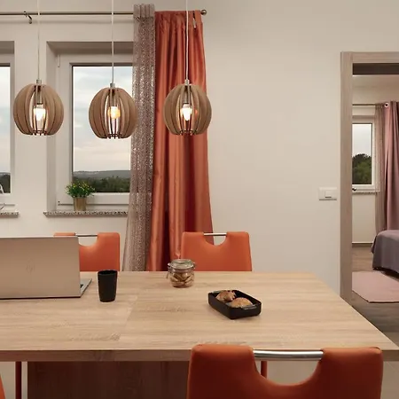 Apartman Aurora *
