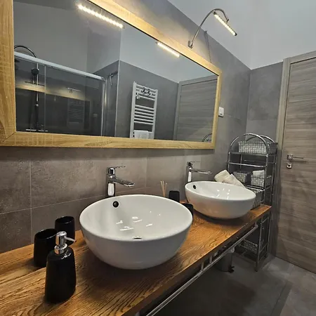 Apartman Aurora *