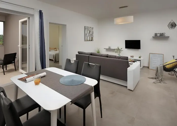 Aurora Apartamento Ližnjan